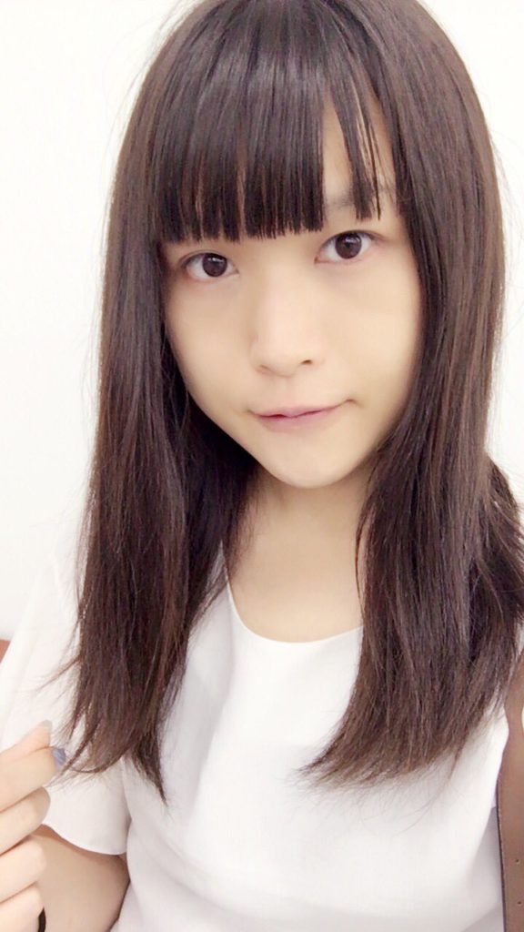 【18歳～20代女装娘画像】黒髪が似合う清楚な美人系お嬢様男の娘 りこちゃん