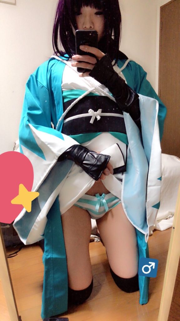 【18歳～20代女装娘エロ画像】着物コスで横縞下着をパンモロする姿がエッチ過ぎる男の娘 みゆみちゃん