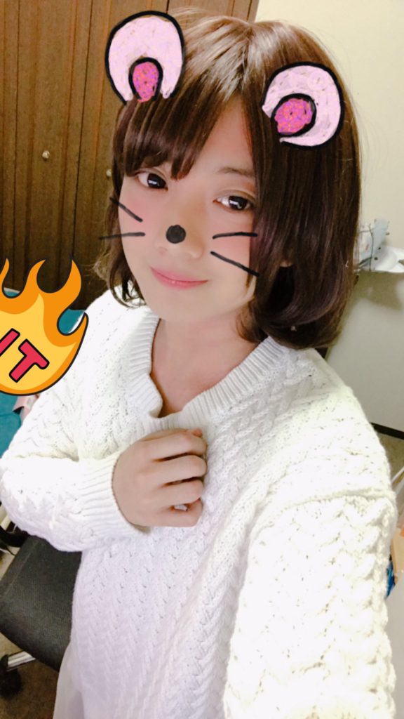 【18歳～20代女装娘画像】茶髪が似合う二重瞼の目がぱっちりしたロリ顔の可愛い男の娘 あっつーちゃん