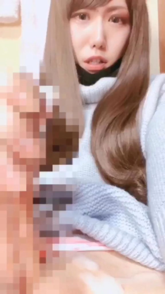 【18歳～20代女装娘エロ動画】勃起した巨根ペニスをしごいて大量射精する姿がエッチ過ぎる男の娘 玲奈ちゃん